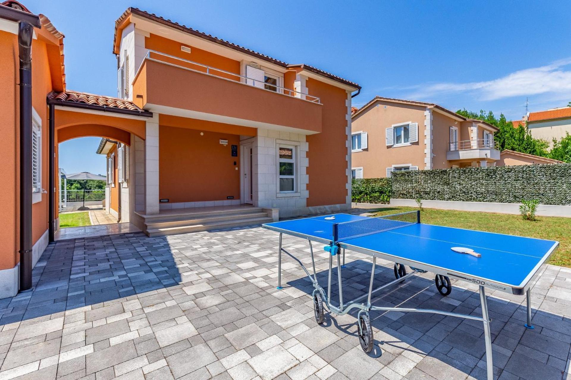 Villas Lotus With Pool And Jacuzzi Póla Kültér fotó